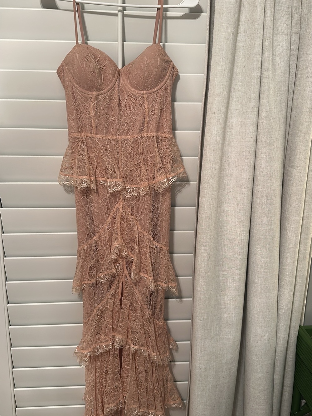 MAJORELLE Blush Lace Tiered Gown